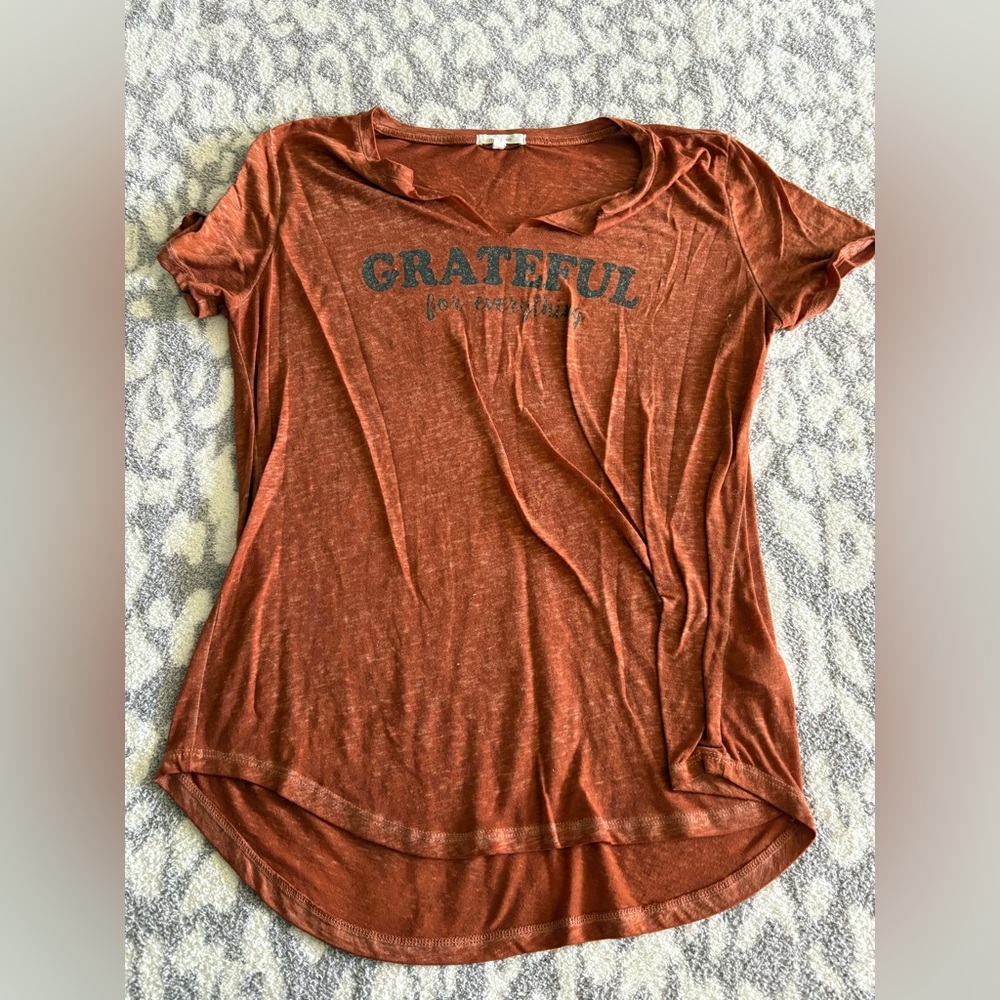 graphic notch neck t-shirt